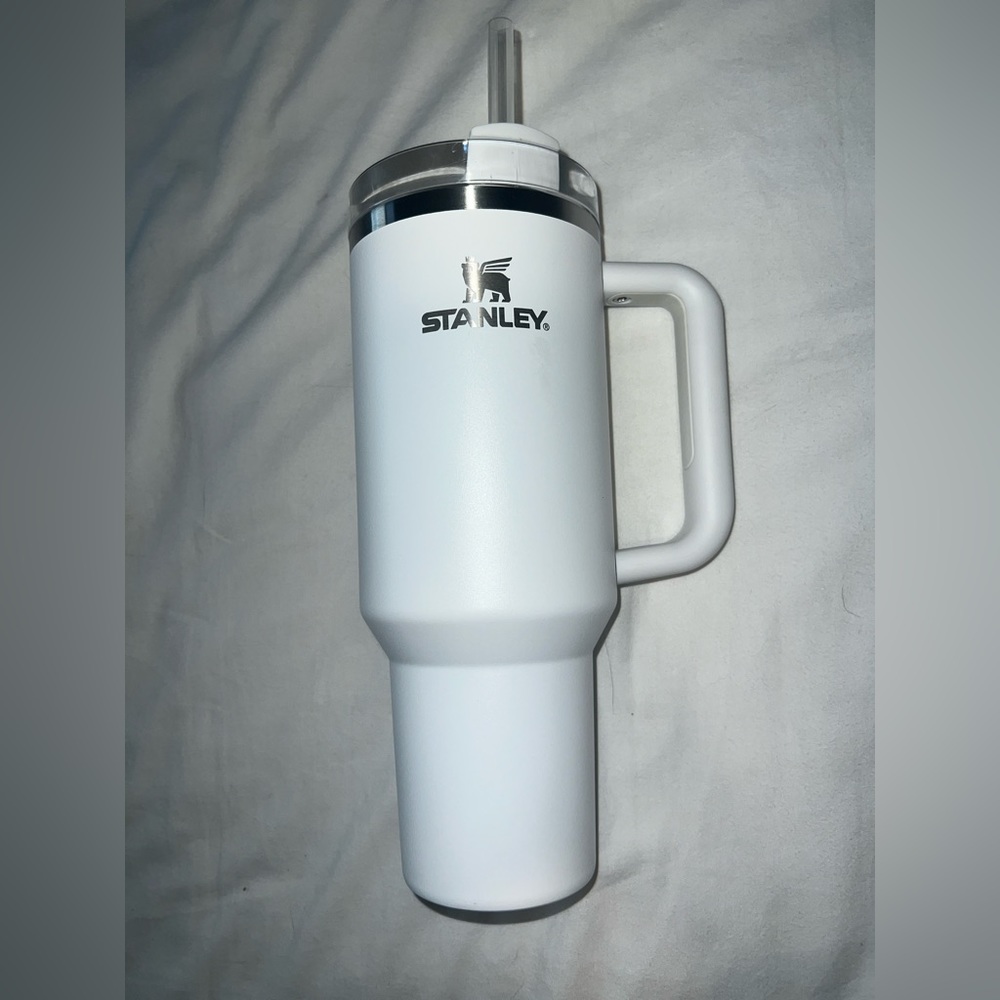 white 40oz stanley tumbler